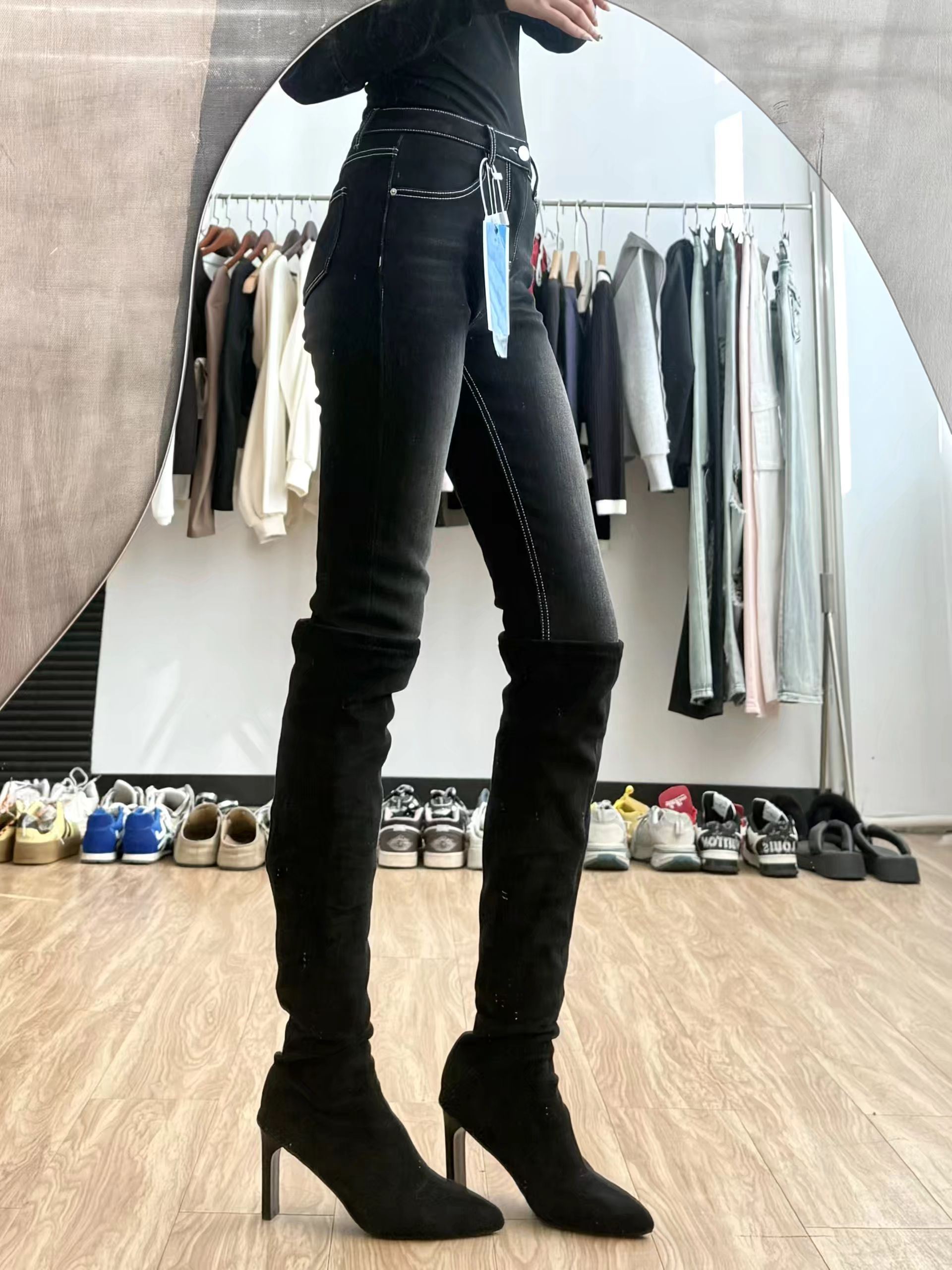 尾气黑 尖头 皮革  - VALI鞋履AI设计主图