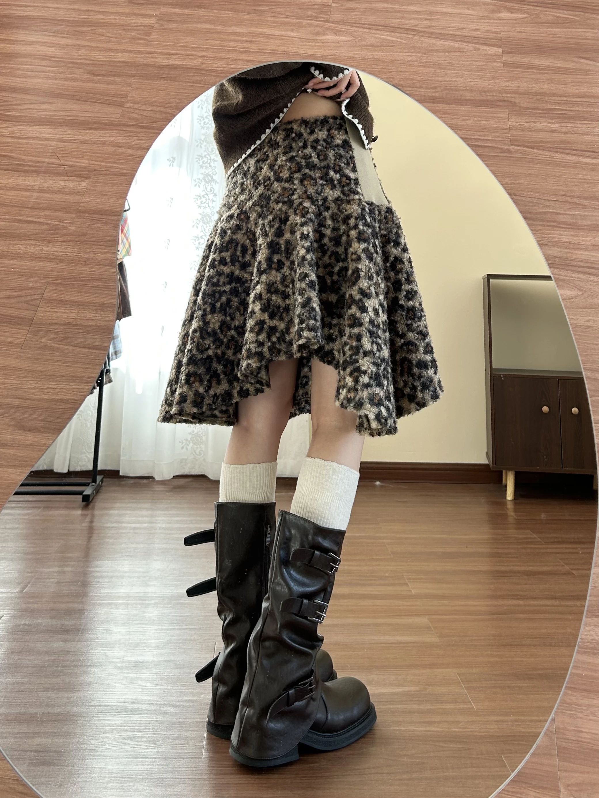 高跟 粗跟 陨石色 橄榄黑 奇美拉 圆头 皮革  - VALI鞋履AI设计主图