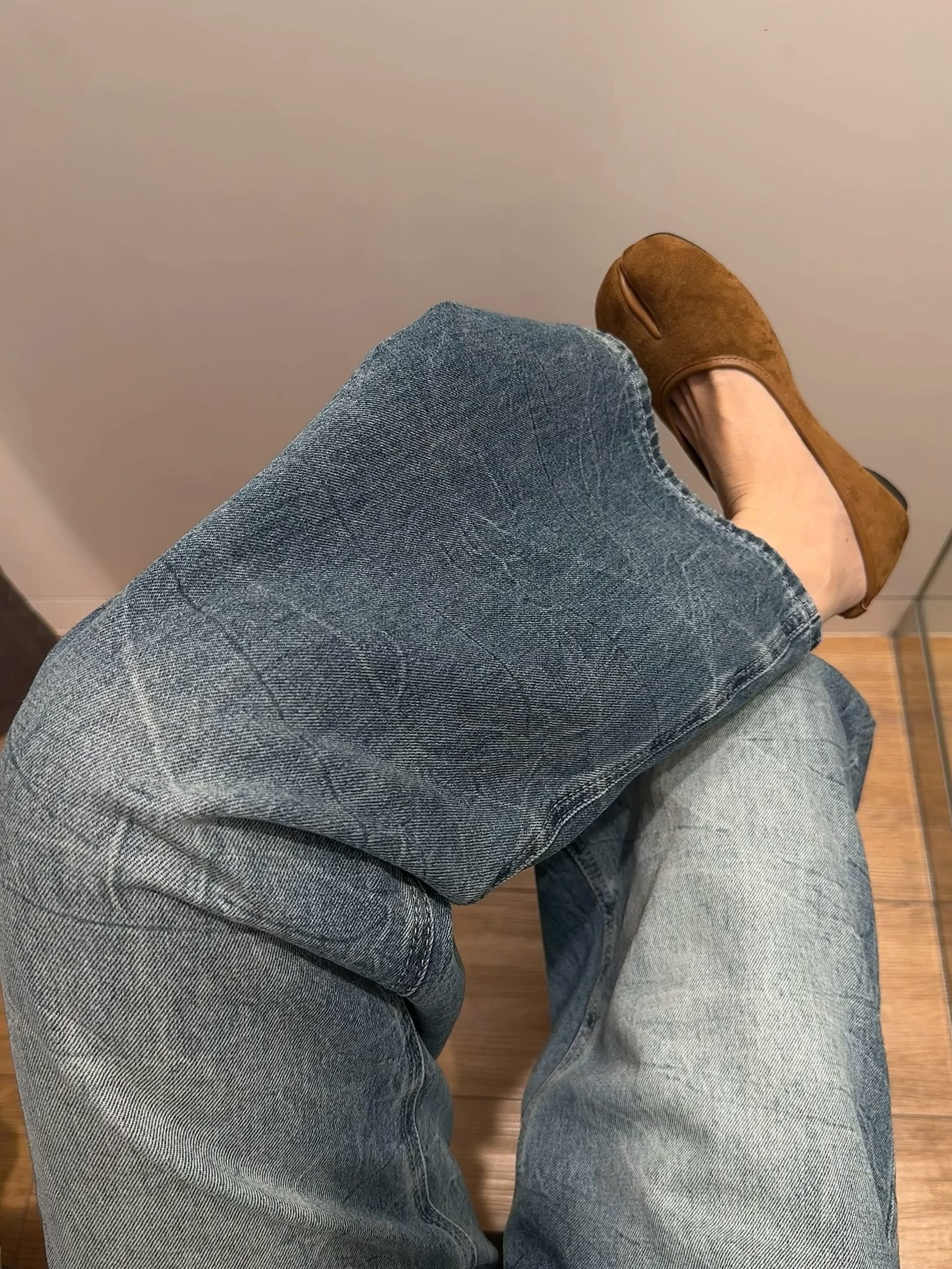 烤山核桃 僧袍色 腮红 异形头-分趾 低帮 一脚蹬 深口鞋 皮革  - VALI鞋履AI设计主图