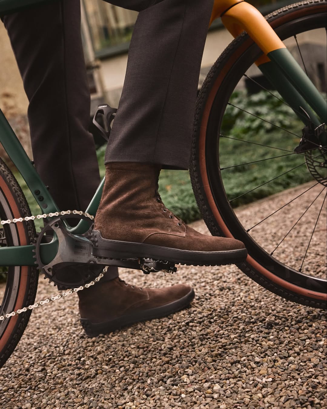 陨石色 咖啡褐色 火锅软糖 高帮 系带 皮革  - VALI鞋履AI设计主图