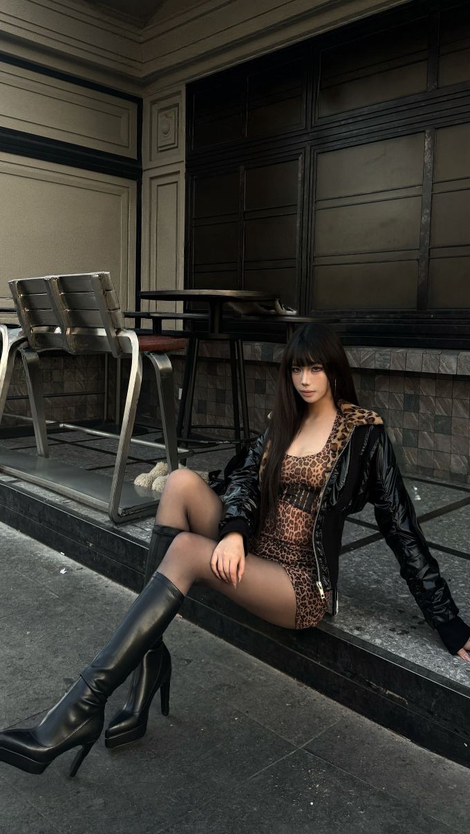 涂层 印花 燕尾服 咖啡褐色 沃土 性感 