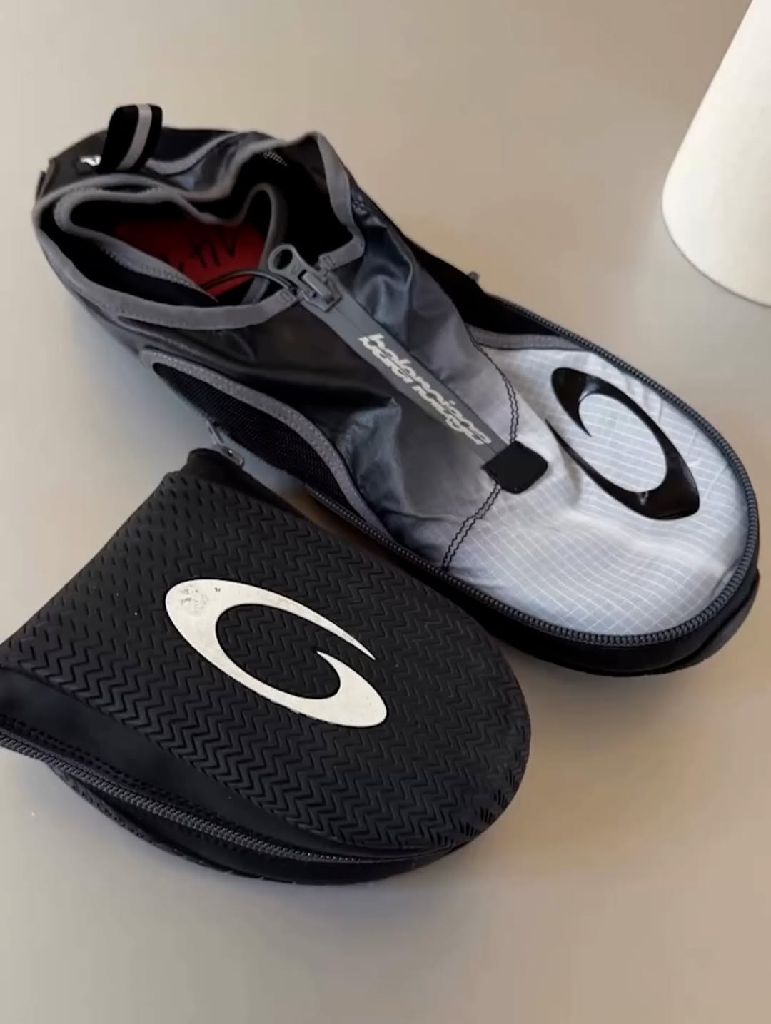 燕尾服 黄貂鱼 素净色 圆头 浅口鞋 皮革  - VALI鞋履AI设计主图