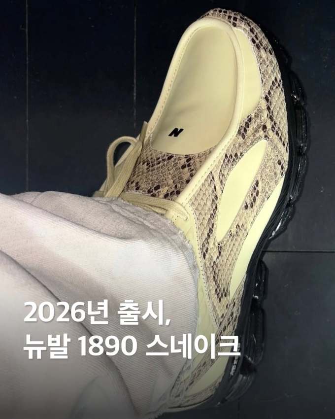 嫩黄色 干草色 浅橄榄绿 