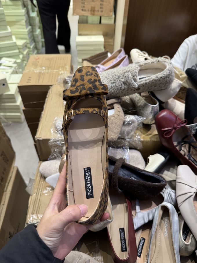 咖啡褐色 陨石色 月夜色 圆头 低帮 一脚蹬 浅口鞋 