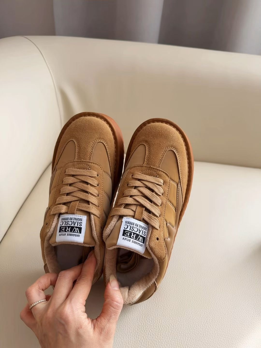 土褐色 焦糖咖啡色 橡皮色 系带 皮革  - VALI鞋履AI设计主图