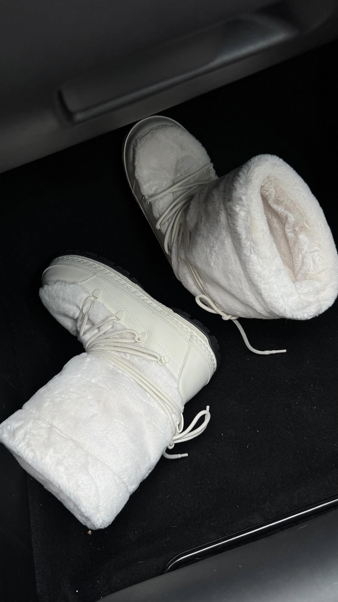 神秘蓝 香槟白 蓝狐色 圆头  - VALI鞋履AI设计主图