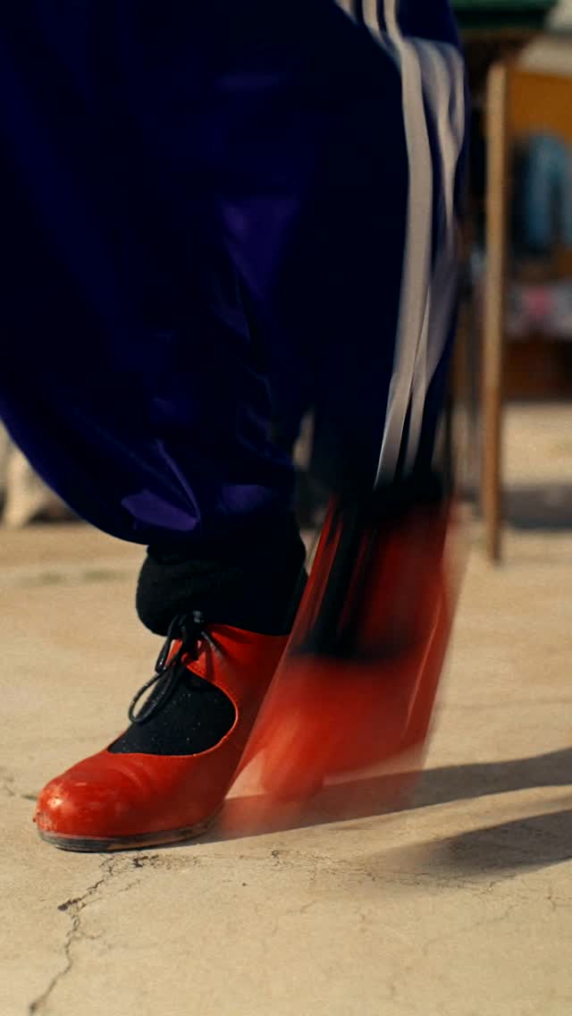 燕尾服 深桔色 路易波士茶色 圆头 低帮 系带 中口鞋 皮革  - VALI鞋履AI设计主图