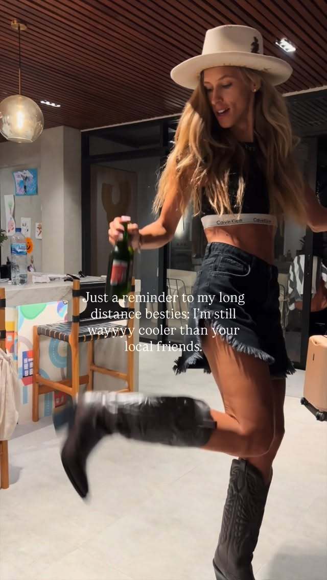 巧克力酱色 苍白 黑咖啡色 尖头 皮革 