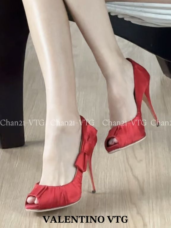 高跟 细跟 鲜辣椒红 熔岩瀑布 洛可可红 鱼嘴 低帮 一脚蹬 浅口鞋 皮革  - VALI鞋履AI设计主图