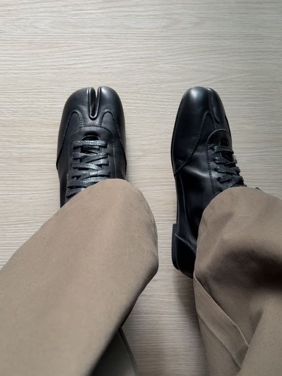 燕尾服 烧焦灰 湍流色 圆头 皮革  - VALI鞋履AI设计主图