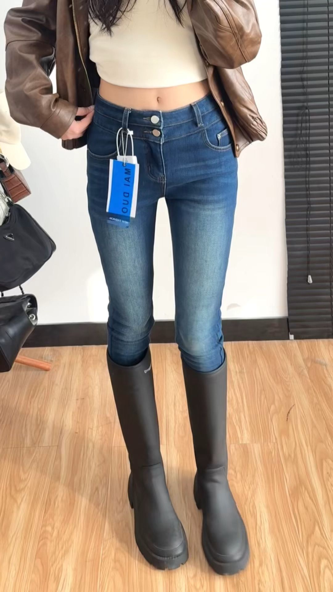 牛仔面料 洗水 月光海洋 泰坦 印度蓝 基础扣饰  - VALI鞋履AI设计主图