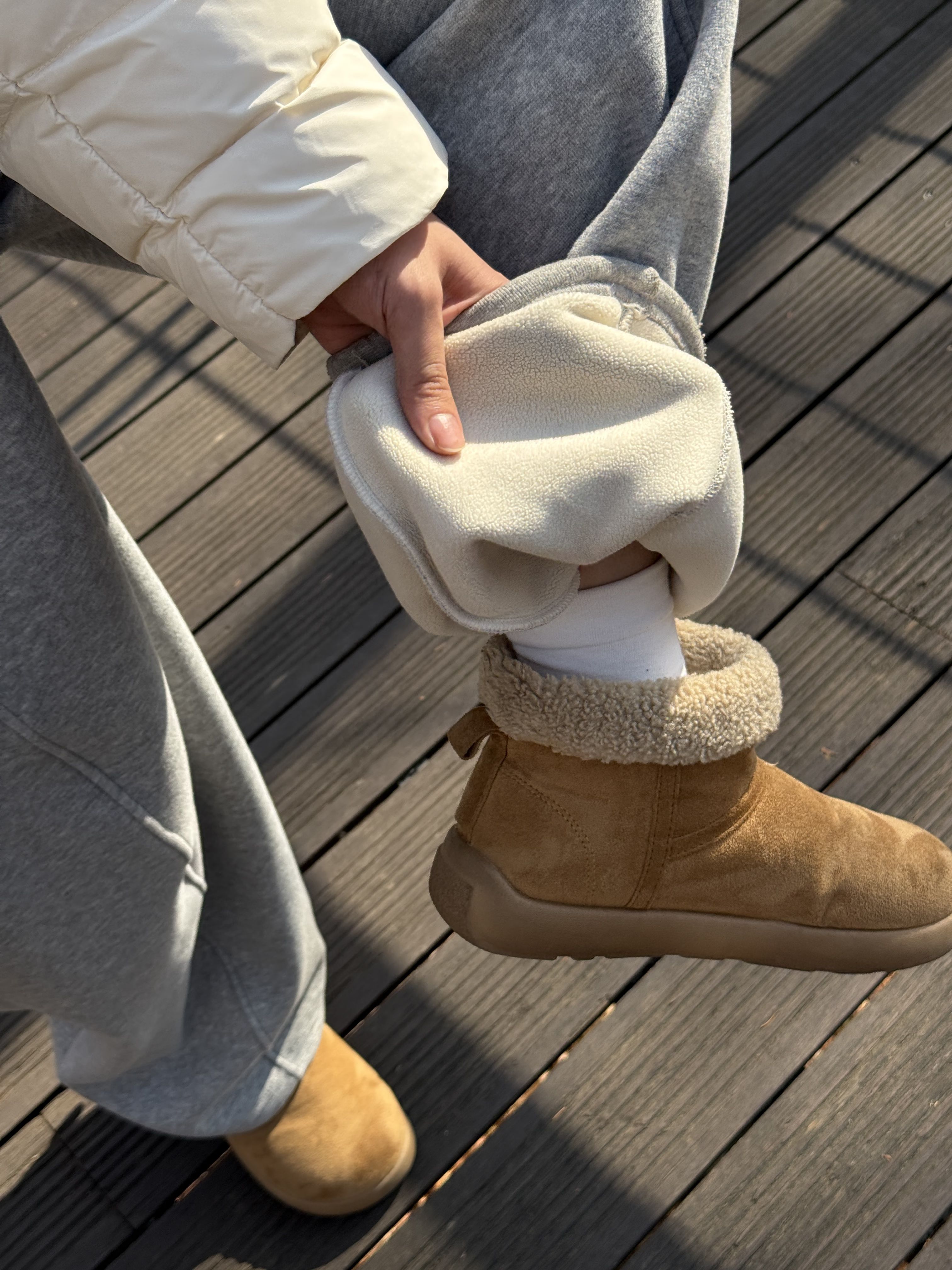 沙漠棕榈色 柚木色 橡树黄 皮革  - VALI鞋履AI设计主图