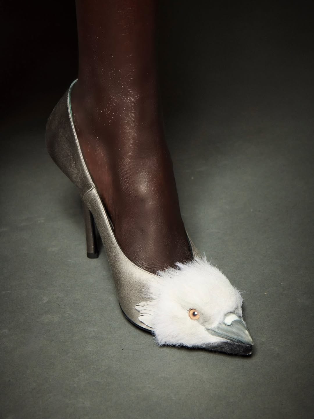 中跟 细跟 菊苣咖啡 陨石色 椰奶 尖头 低帮 一脚蹬 浅口鞋 皮革  - VALI鞋履AI设计主图