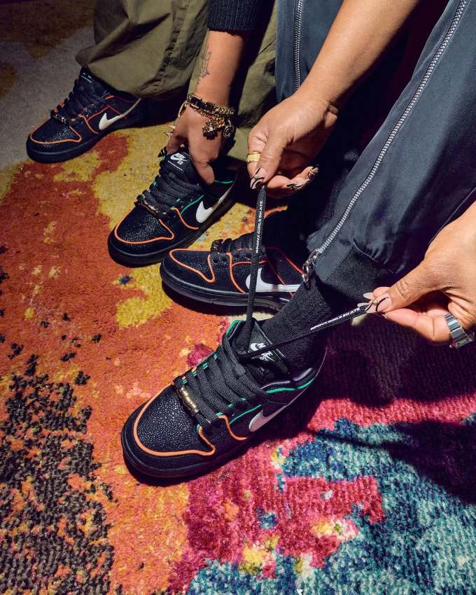 黑莓果酱 玄武石色 腌制甜菜 中帮 系带 