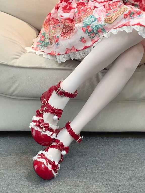 滑板车红 深辣椒红 绛红色 圆头 袢扣 中口鞋 皮革  - VALI鞋履AI设计主图