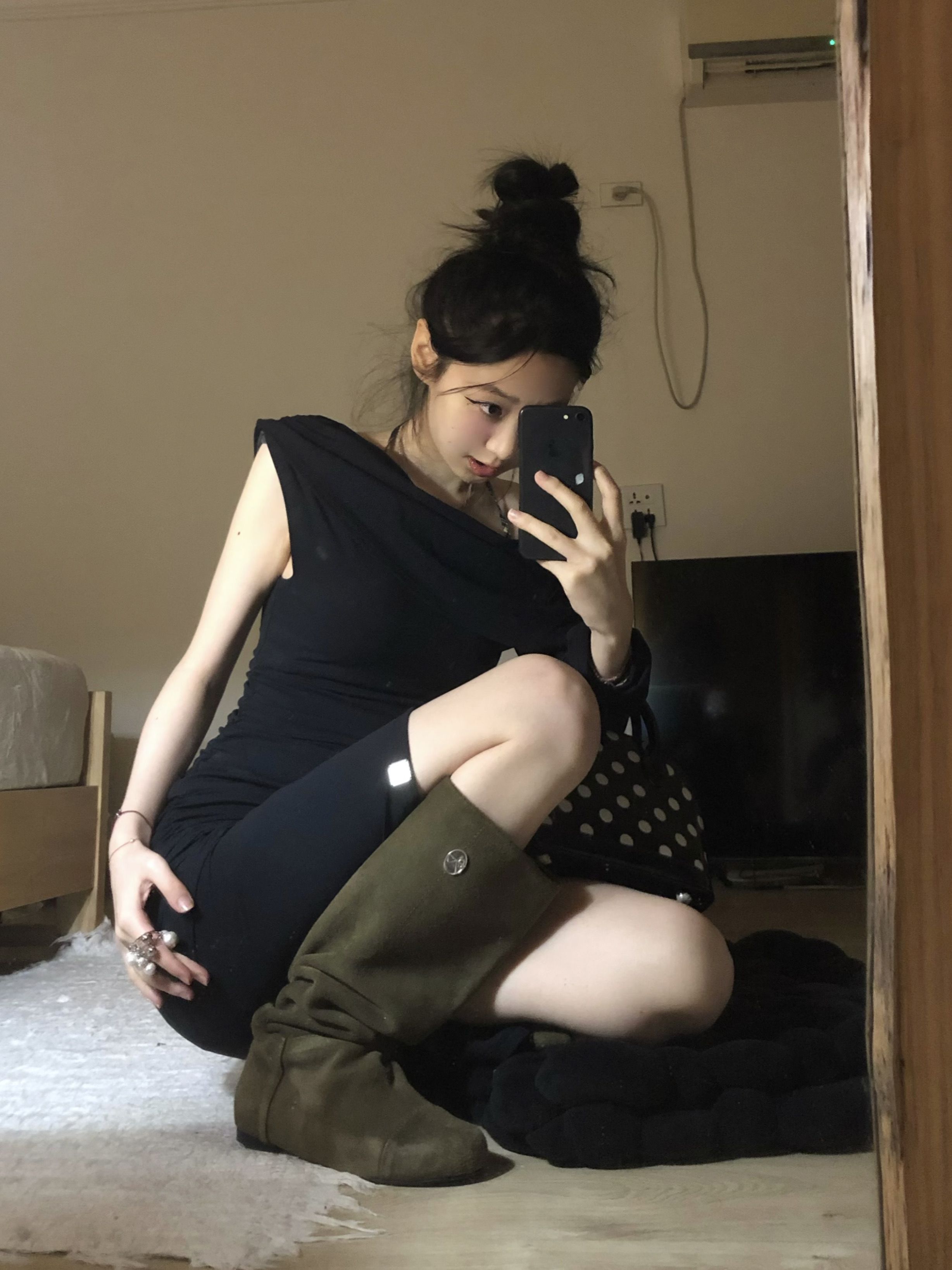 针织面料 H型 无袖 燕尾服 松香色 橄榄绿 ABG辣妹 辣妹  - VALI鞋履AI设计主图