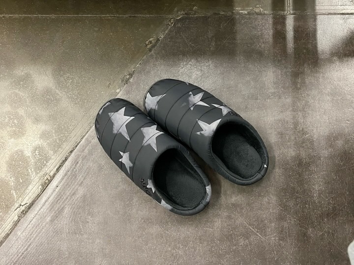 尾气黑 青铜色 都市灰 无帮 皮革  - VALI鞋履AI设计主图