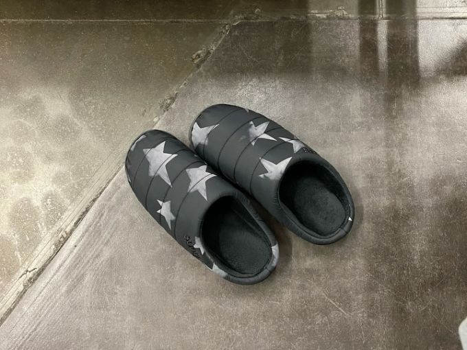 尾气黑 青铜色 都市灰 无帮 皮革 