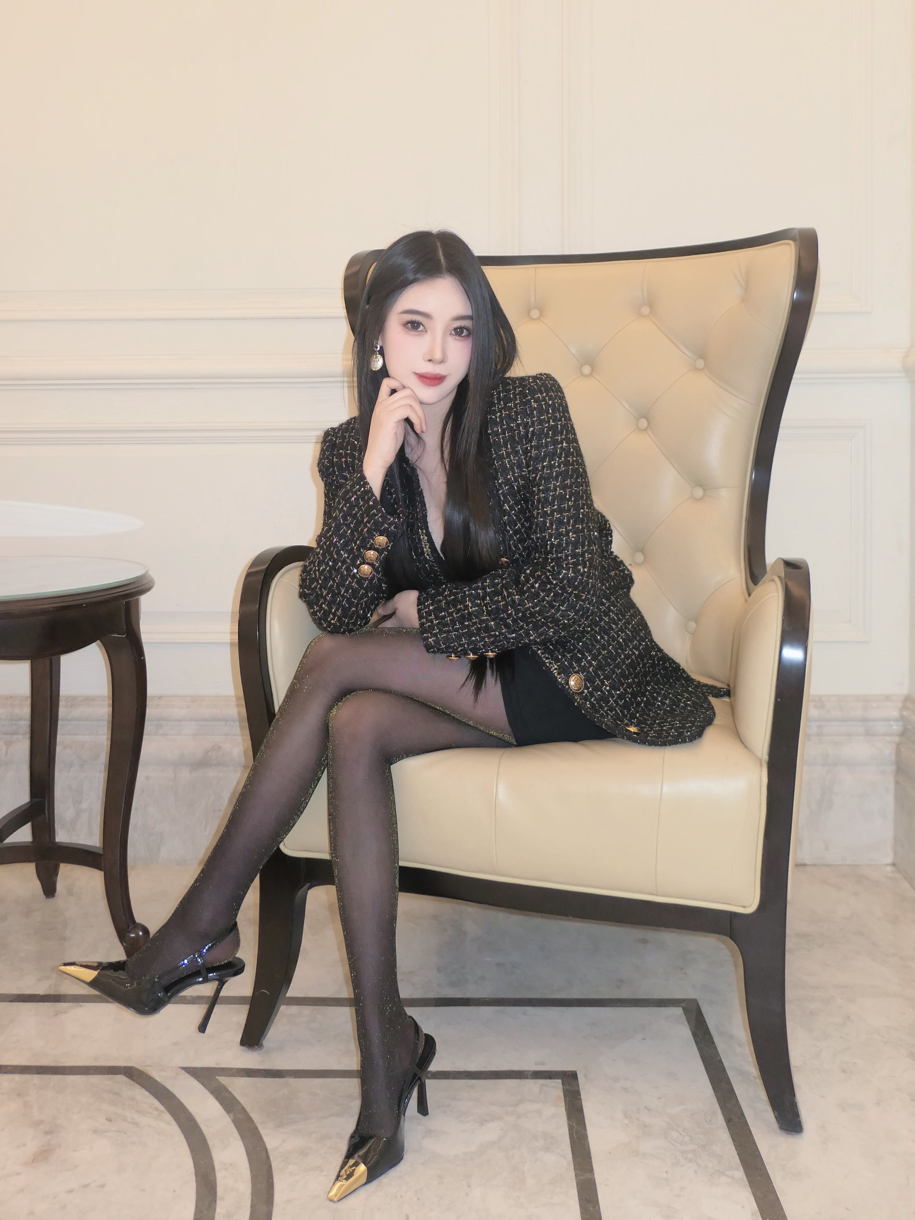 粗花呢 H型 翻驳领 中长袖 基础袖 满印&循环 踢踏舞鞋色 土耳其咖啡色 灯黑  - VALI鞋履AI设计主图