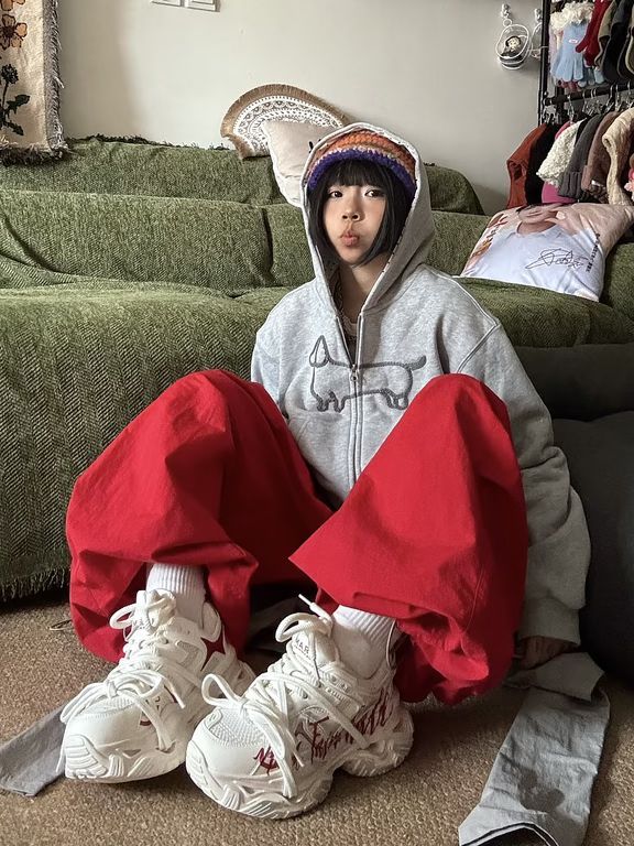 针织面料 H型 连帽领 中长袖 基础袖 拼接 绣花 一品红 烧结砖色 桑巴红 基础绳带 基础拉链 