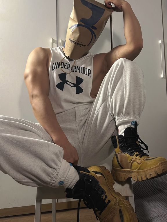 针织面料 局部印染 印花 复古卡其色 蘑菇色 猎鹰色 休闲运动 运动 