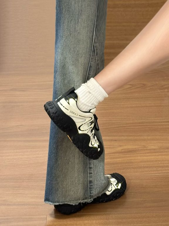 深洞 深橄榄色 芦笋绿 圆头 系带 皮革  - VALI鞋履AI设计主图