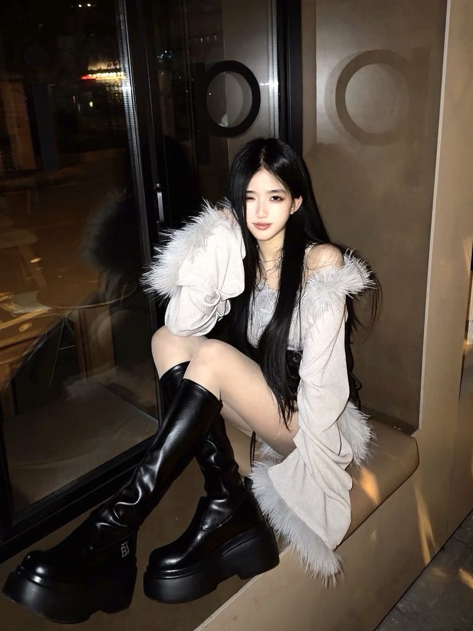 皮草面料 T型 拼接 陨石色 钟乳石 沙白色 毛条  - VALI鞋履AI设计主图