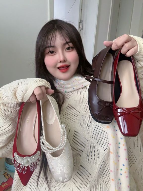 藏红 深酒红 桃色腮红 方头 中口鞋 皮革 