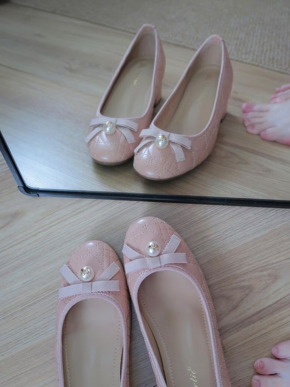 鸢尾花色 磁铁矿 淡紫灰 圆头 低帮 一脚蹬 中口鞋 皮革 