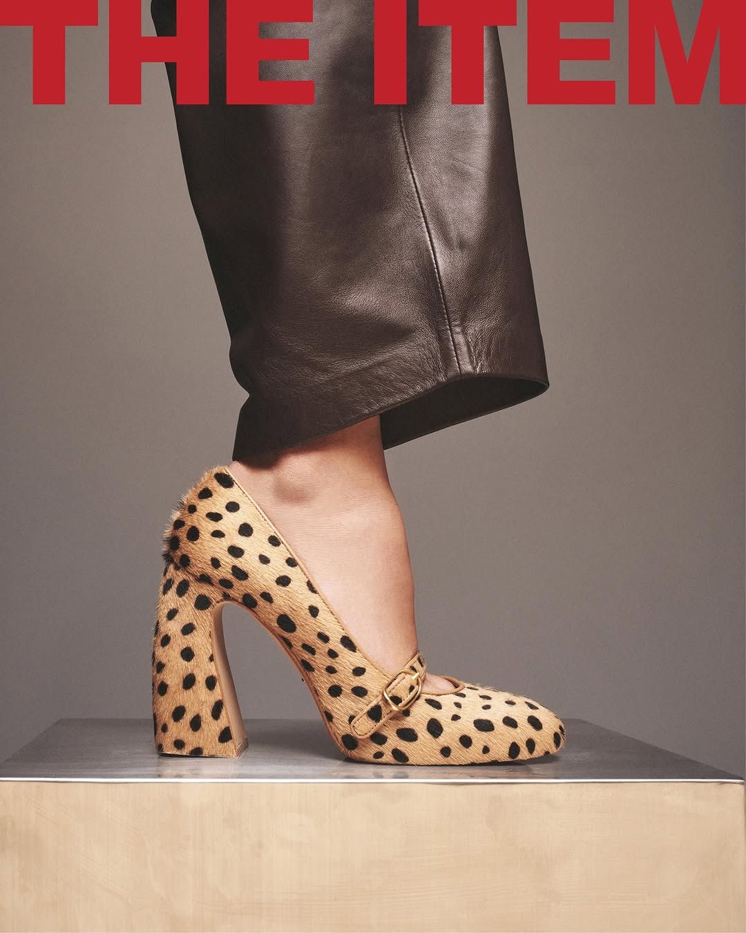 高跟 粗跟 泥土色 咖啡褐色 沙漠雾色 尖头 低帮 一脚蹬 浅口鞋  - VALI鞋履AI设计主图