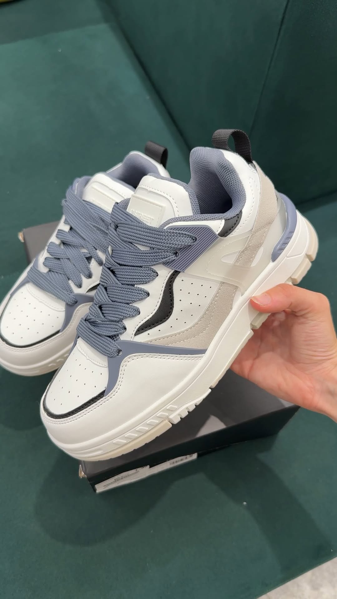 信风灰 豆腐 雨色 低帮 系带 皮革  - VALI鞋履AI设计主图