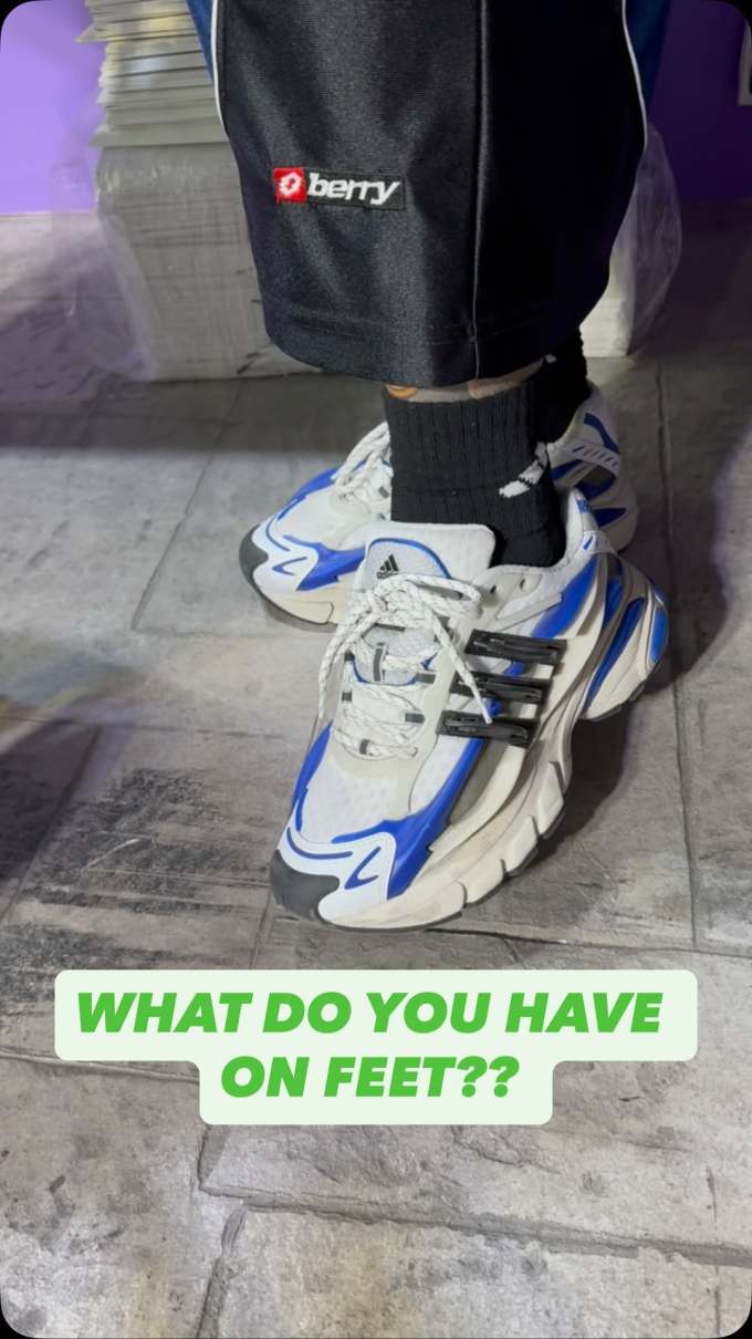 无烟煤色 蓝晕色 银白 低帮 系带 