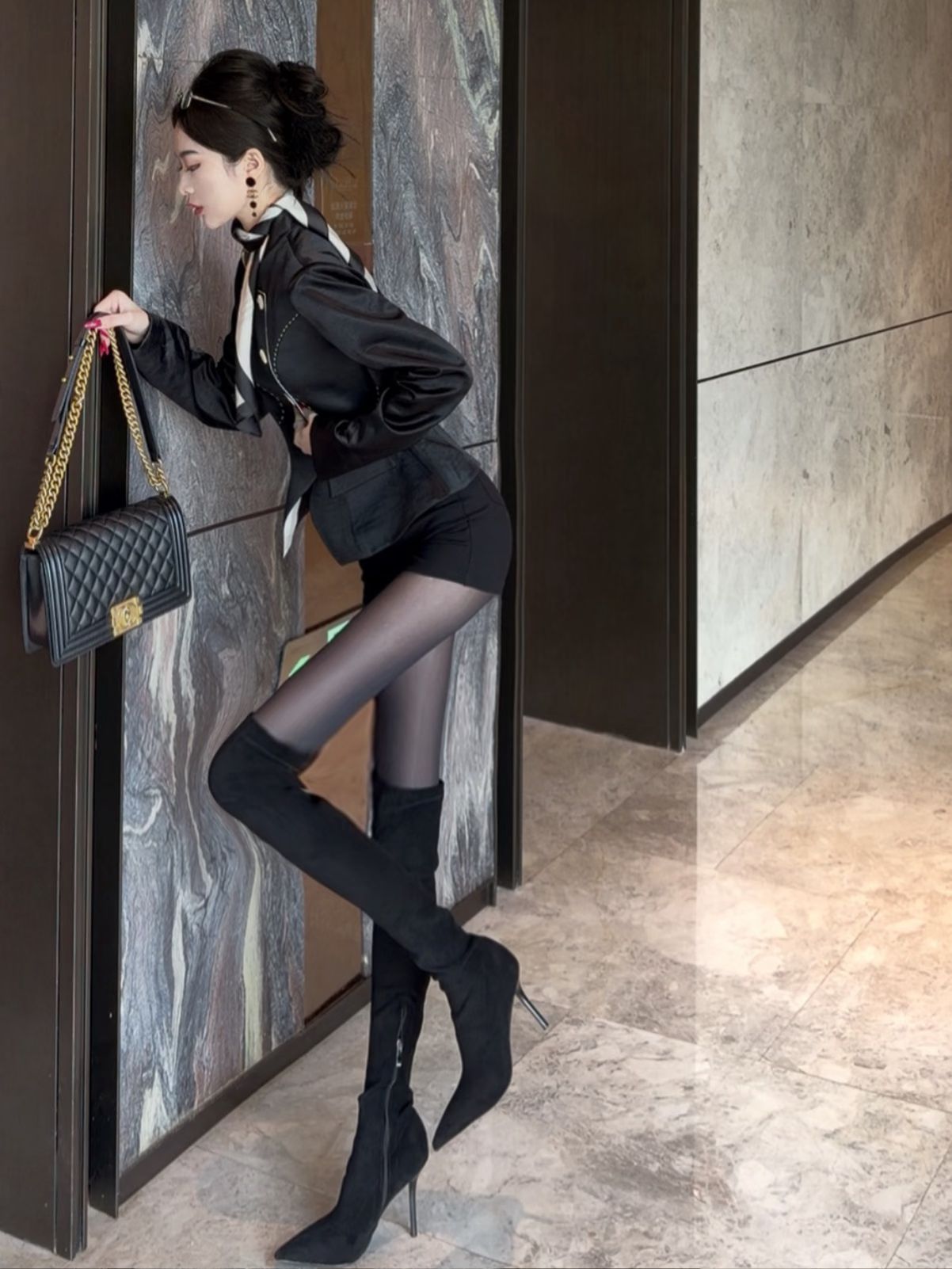 蓝黑色 胡桃派 里斯特雷托 尖头 皮革  - VALI鞋履AI设计主图