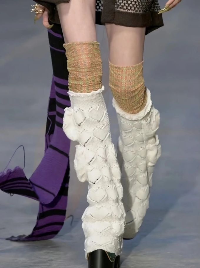 豆腐 银白 蒸气灰 皮革 