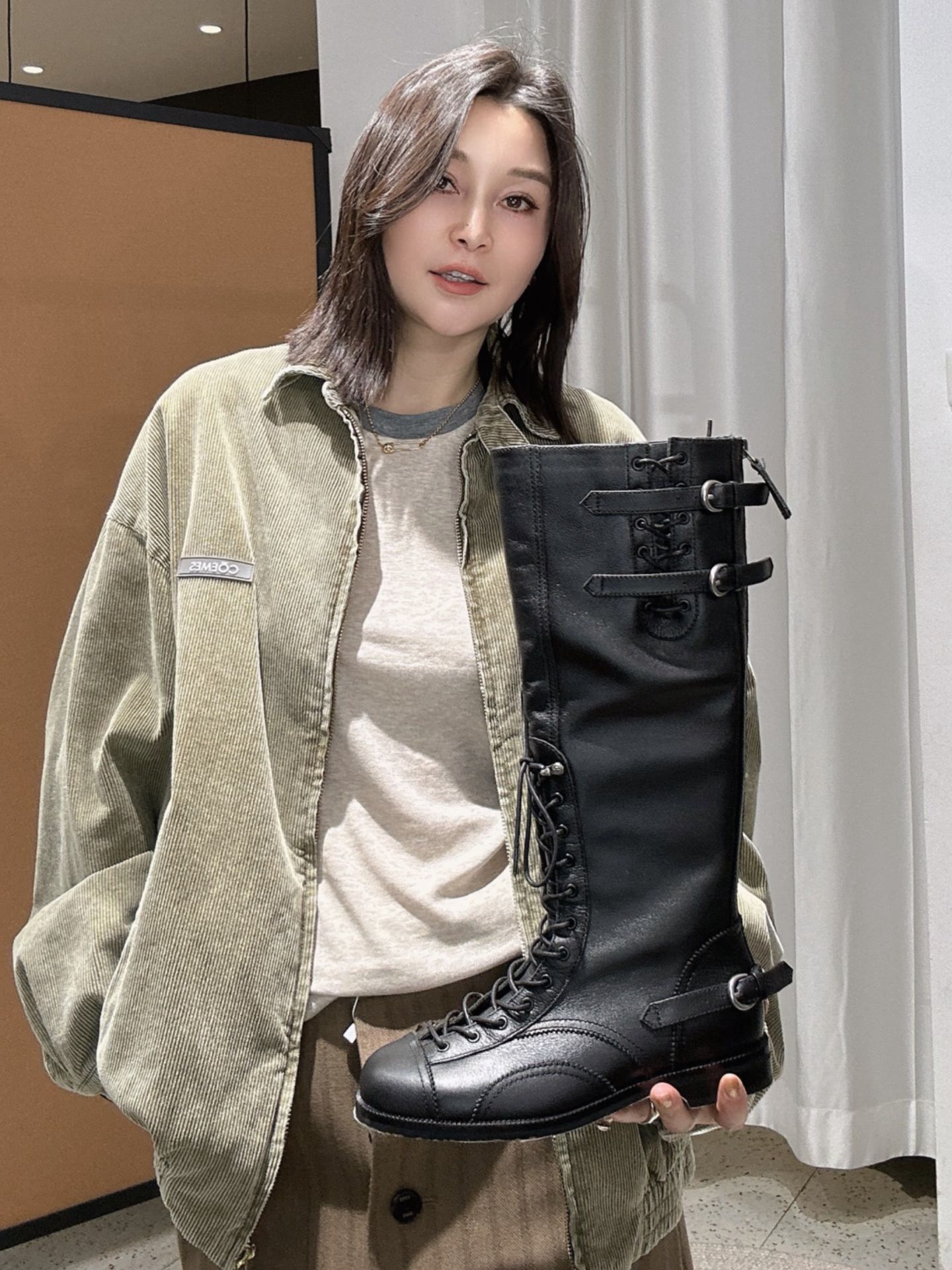 灯芯绒 H型 翻领 超长袖 基础袖 燕尾服 牡蛎灰 浪花绿 基础扣饰 基础拉链  - VALI鞋履AI设计主图