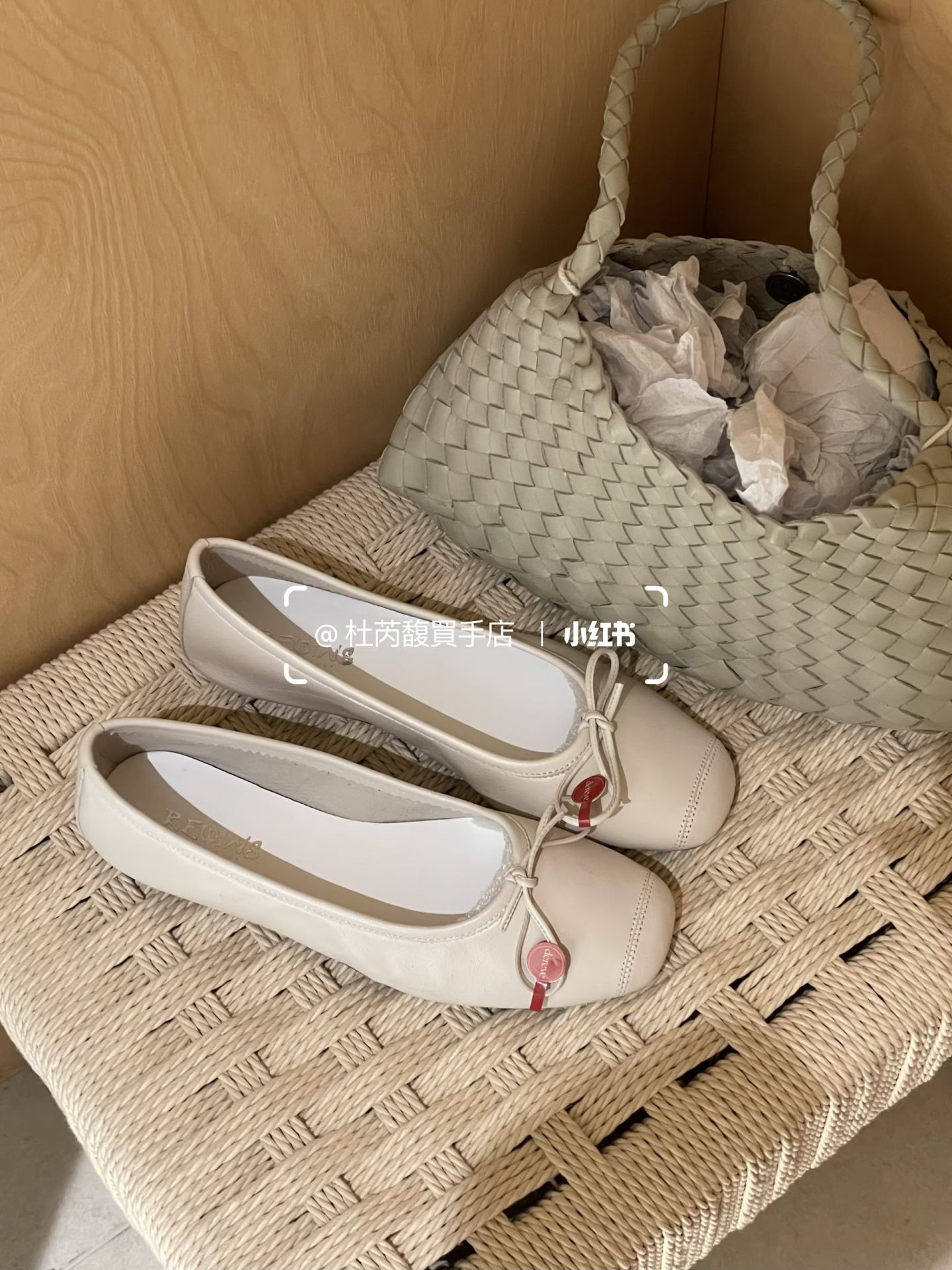 轻白色 玉米饼 海贝色 圆头 一脚蹬 浅口鞋  - VALI鞋履AI设计主图