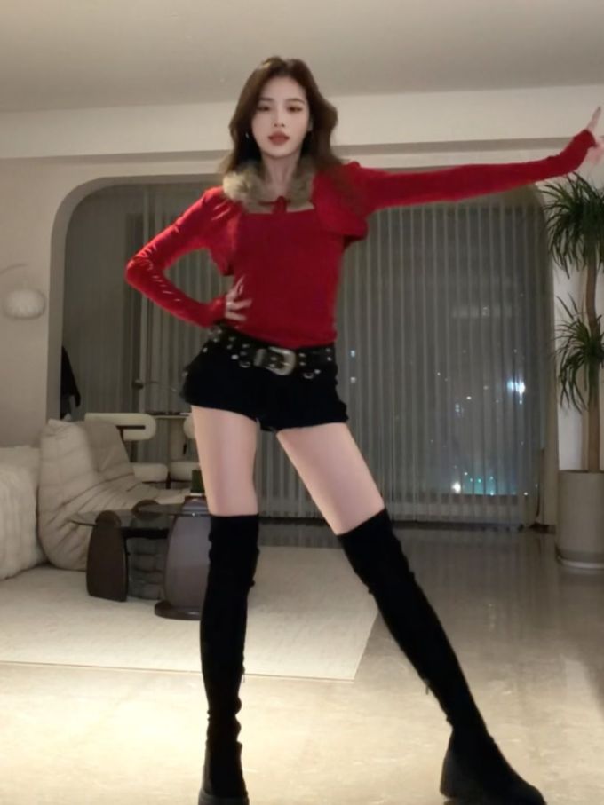 针织面料 圆形领 中长袖 精明红 大丽花红 胆大 