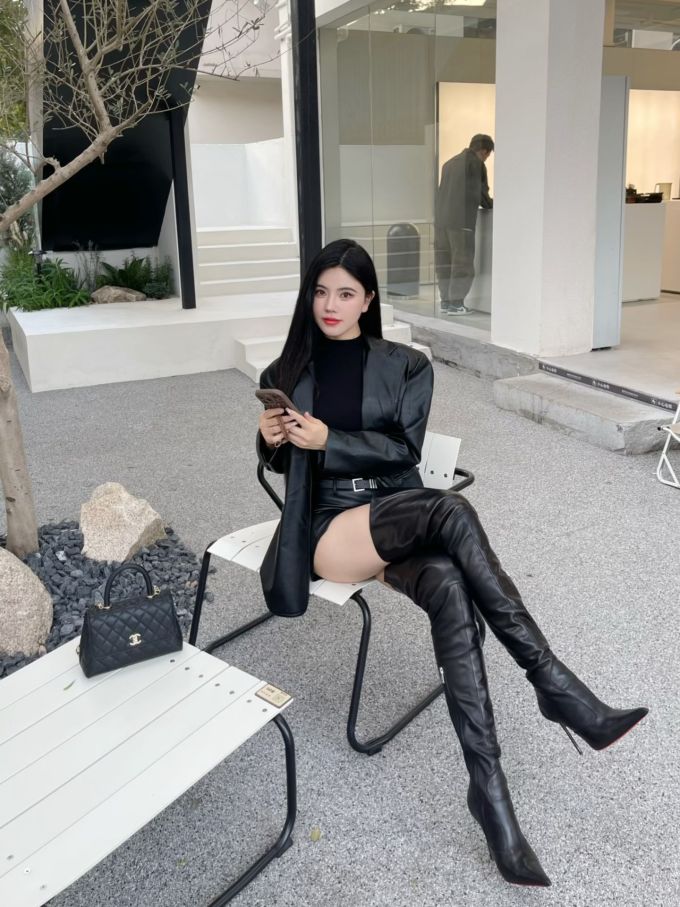 无烟煤色 烧焦灰 黑檀色 尖头 皮革 