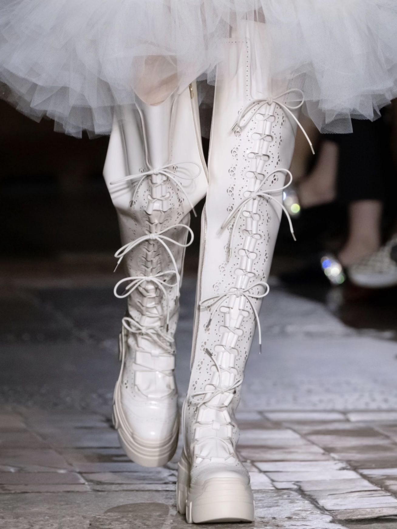 云雾色 淡灰紫色 雪花石灰 圆头 系带  - VALI鞋履AI设计主图