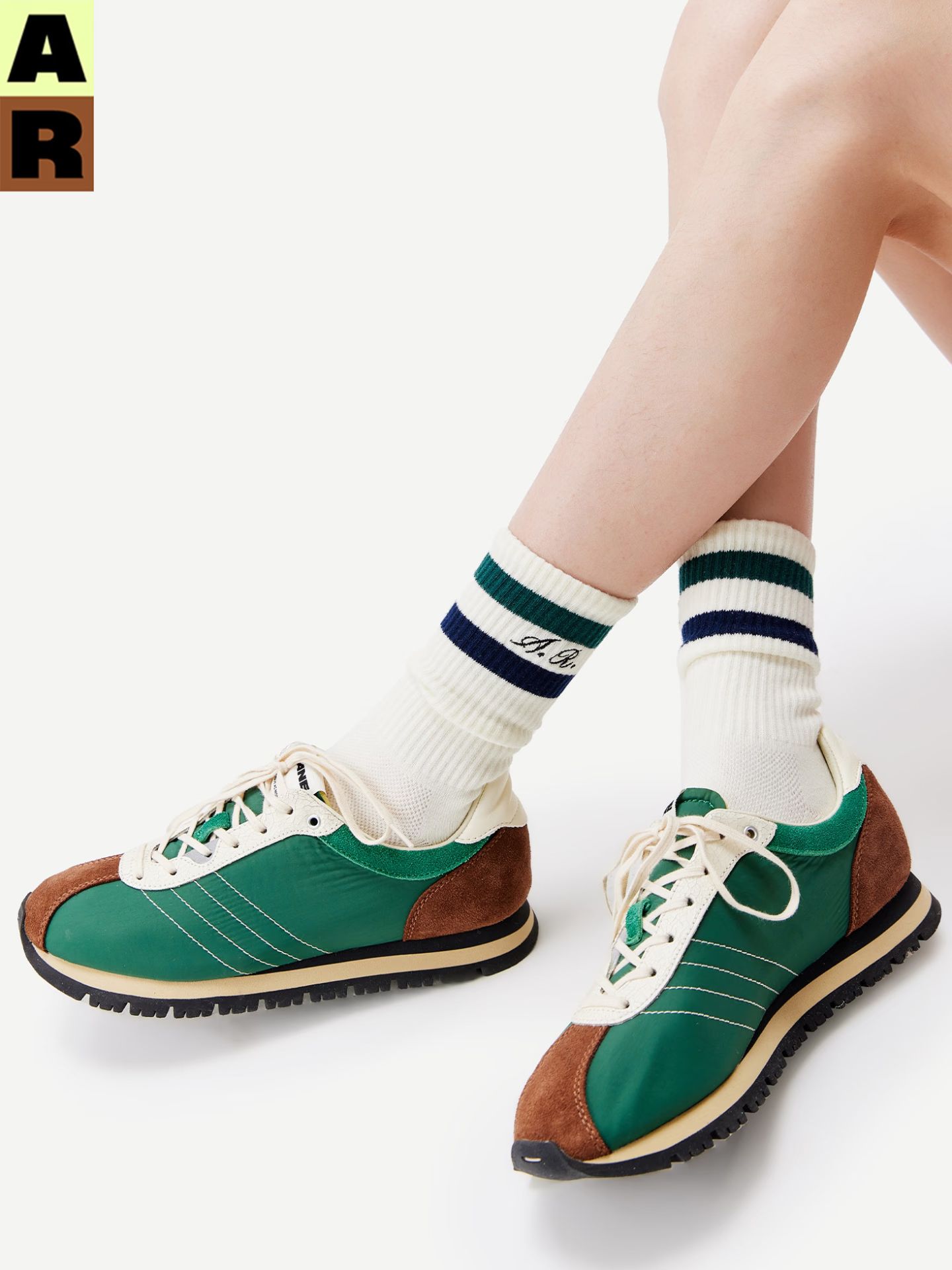 常青树色 尾气黑 云白 低帮 系带 皮革  - VALI鞋履AI设计主图