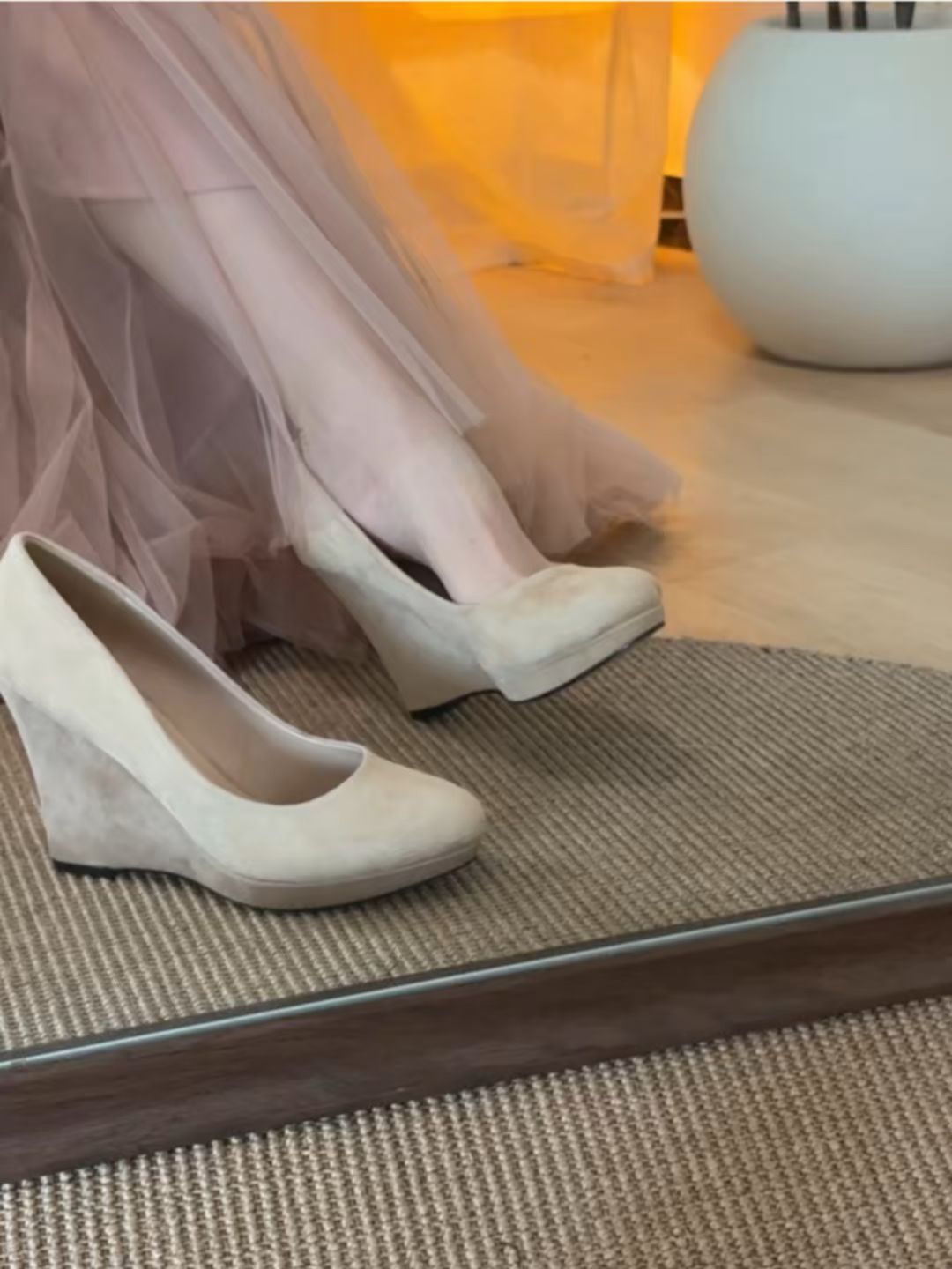 热软糖 银白 柳灰 圆头 一脚蹬 浅口鞋 皮革  - VALI鞋履AI设计主图