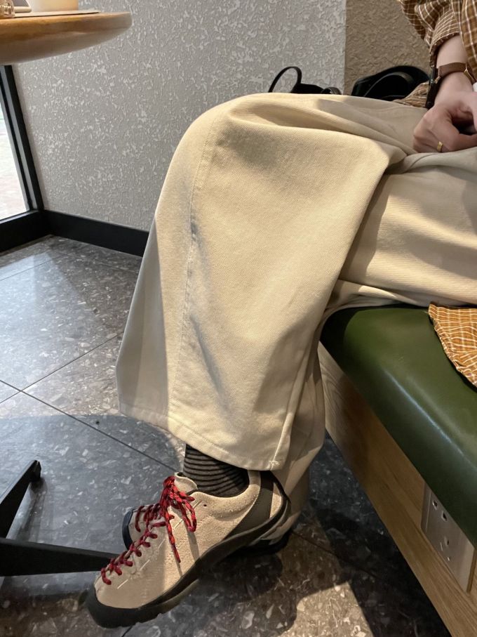 淡褐色 深洞 巧克力软糖 低帮 系带 皮革 