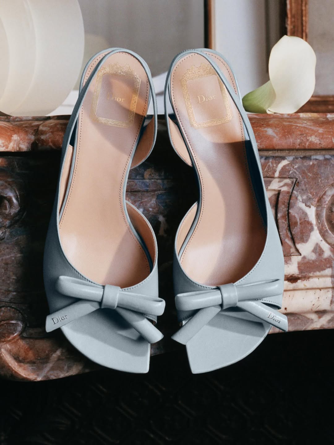 幻蓝色 珍珠蓝 碳色 无帮 袢扣  - VALI鞋履AI设计主图