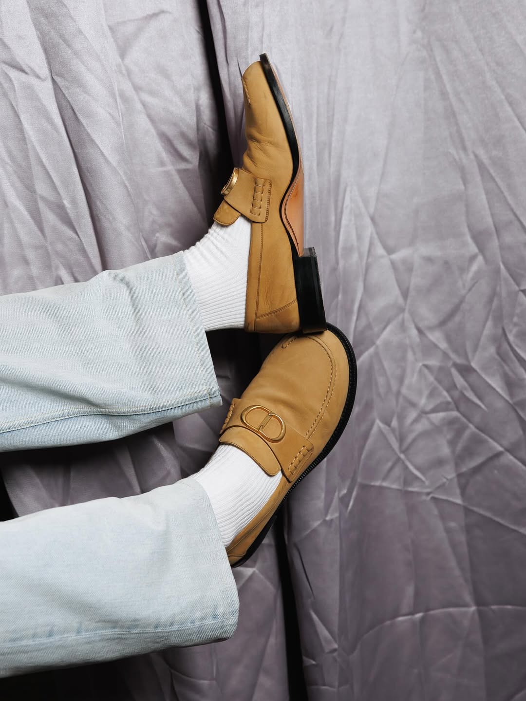 云杉黄 燕尾服 金褐色 圆头 无帮 深口鞋 皮革  - VALI鞋履AI设计主图