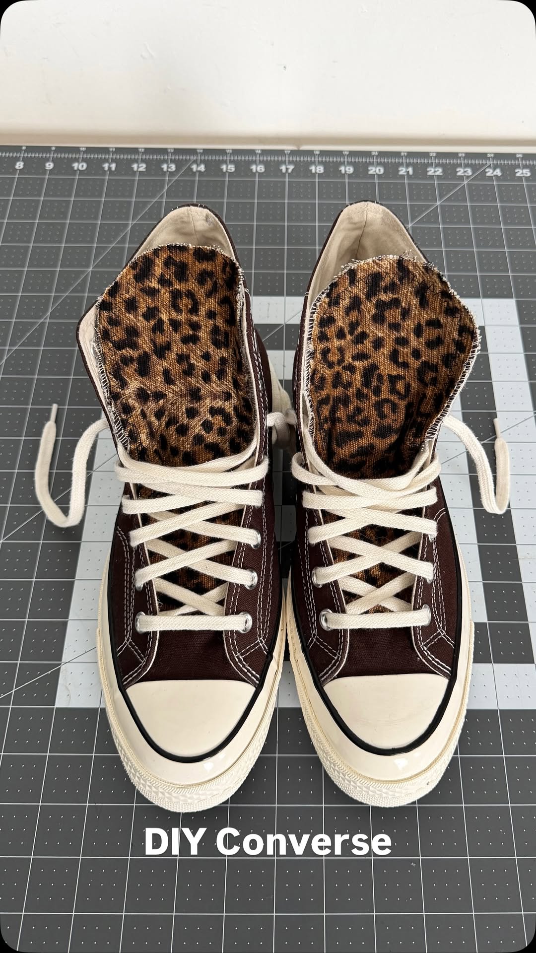 陨石色 土褐色 啡网纹 系带 布面  - VALI鞋履AI设计主图