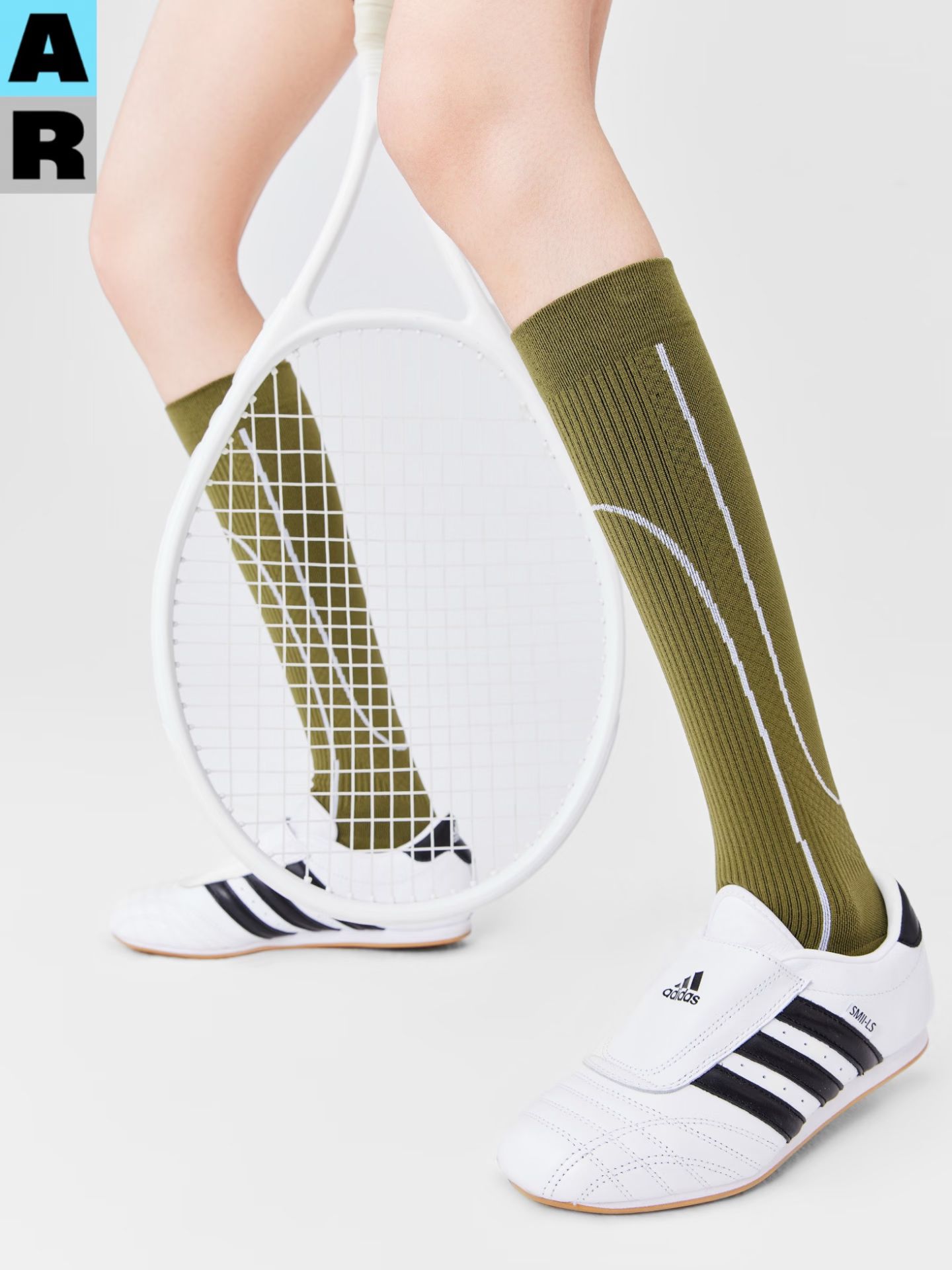 亮白色 亮白 云雾色 低帮 魔术贴 皮革  - VALI鞋履AI设计主图