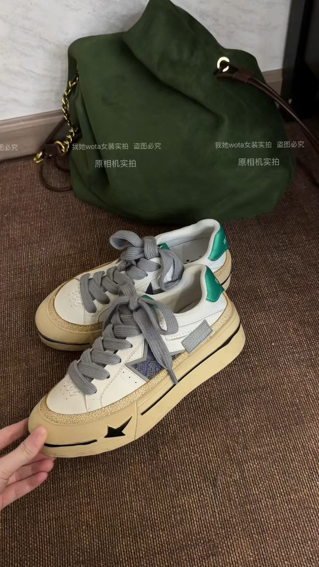  - VALI鞋履AI设计主图