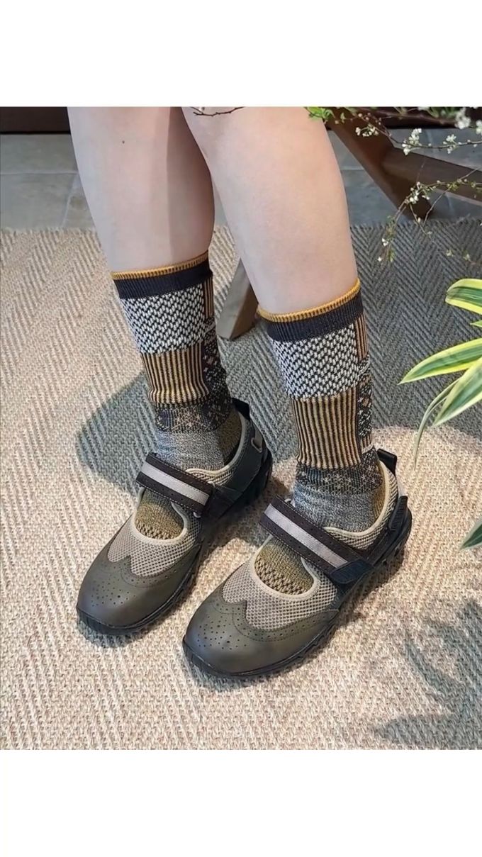 停电色 橄榄黑 不可穿透 圆头 中口鞋 皮革 