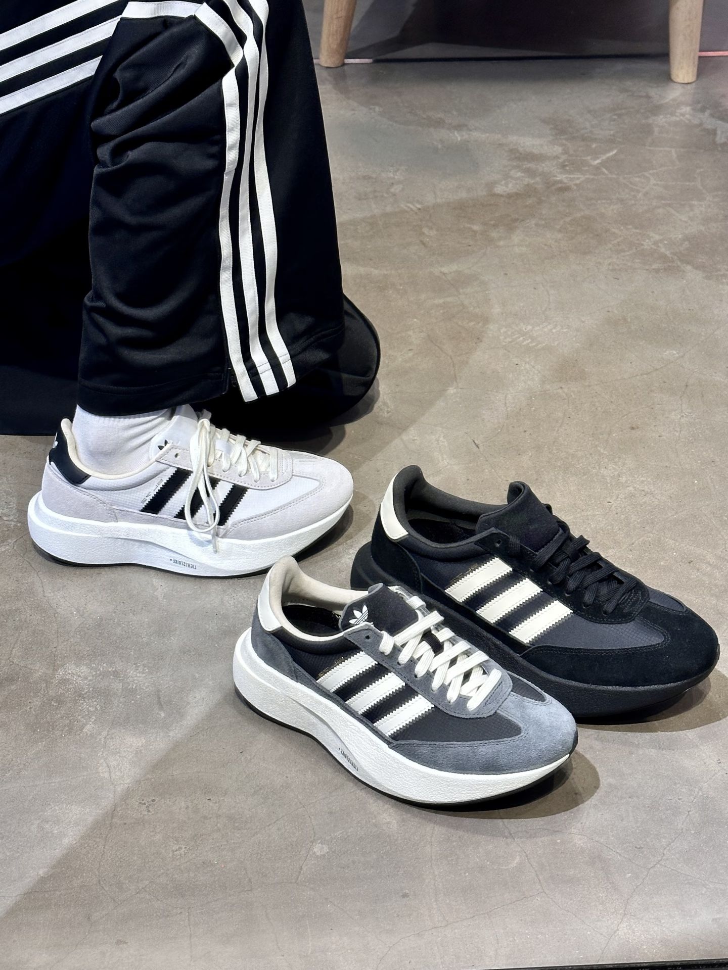 剪影 钟乳石 灰鲸 低帮 系带 皮革  - VALI鞋履AI设计主图