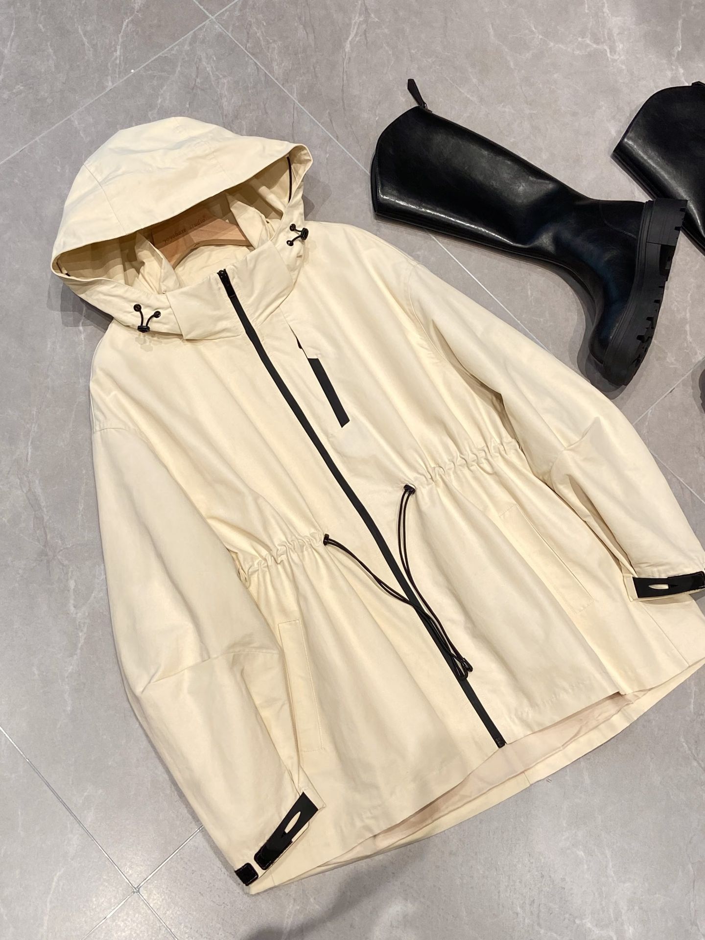 防护功能 H型 连帽领 中长袖 抽褶 蔓菁色 漂白砂色 晚霞色 基础绳带 基础拉链  - VALI鞋履AI设计主图